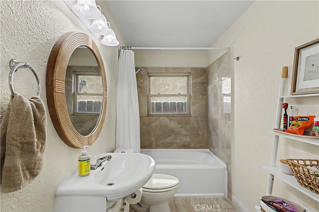 2360 Fir Ave, Merced, CA 95348