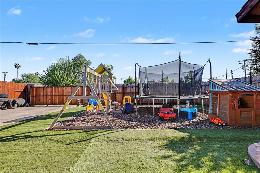 2360 Fir Ave, Merced, CA 95348