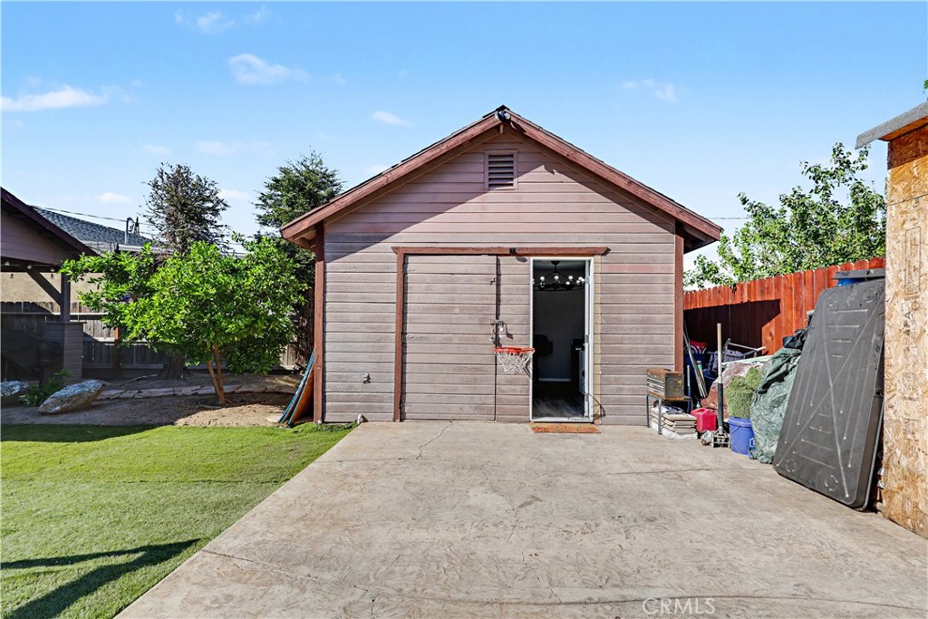 2360 Fir Ave, Merced, CA 95348