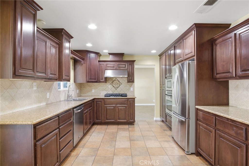 4316 Buckeye Ln, Atwater, CA 95301