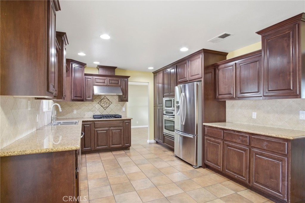 4316 Buckeye Ln, Atwater, CA 95301