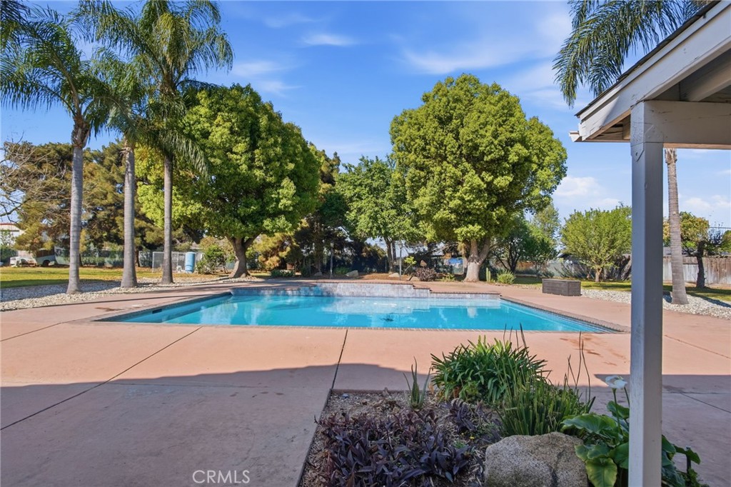 4316 Buckeye Ln, Atwater, CA 95301