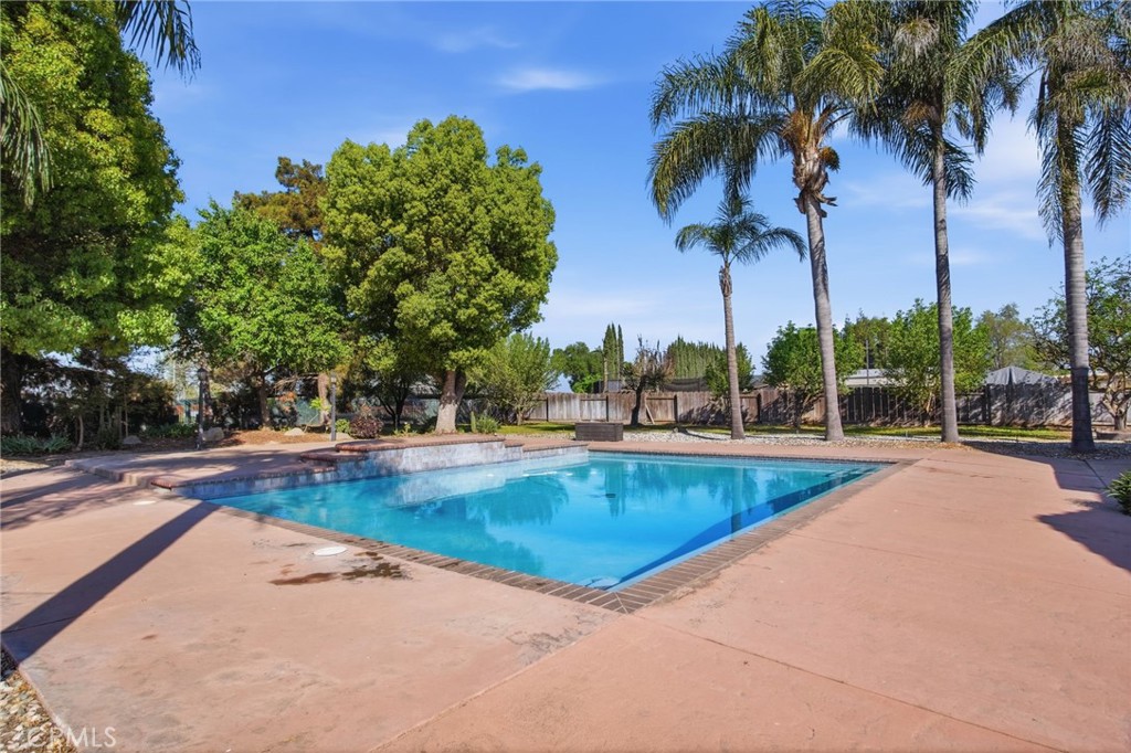 4316 Buckeye Ln, Atwater, CA 95301