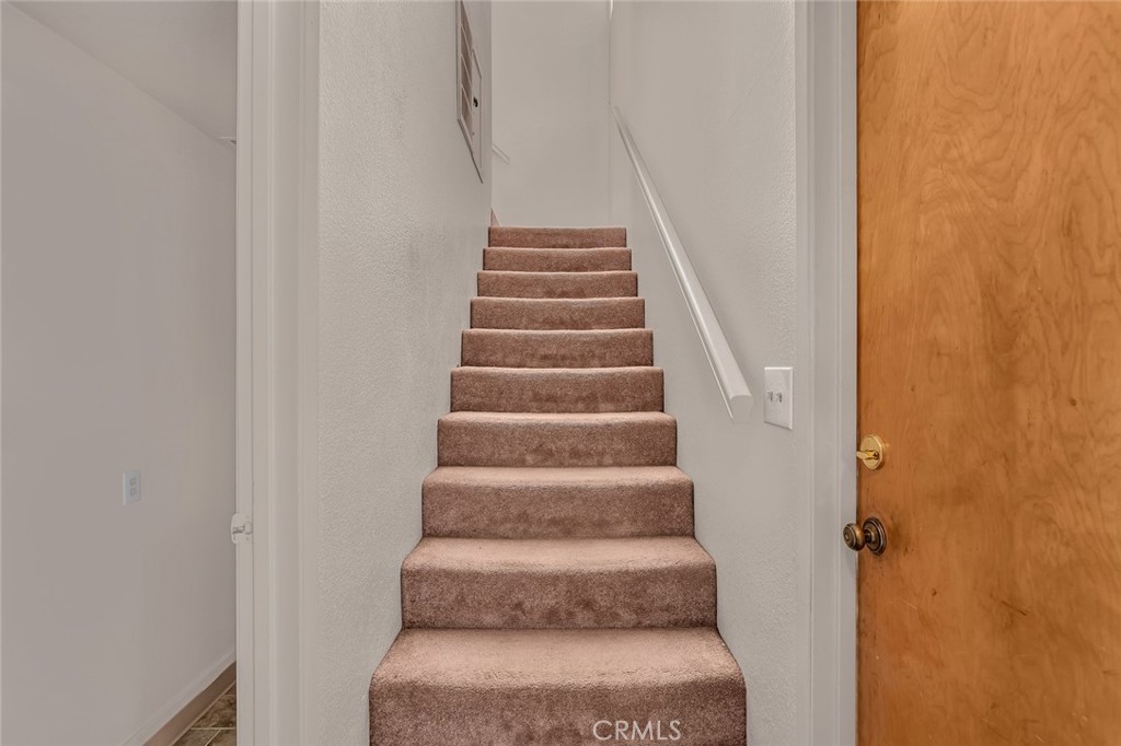 1241 G St, Livingston, CA 95334