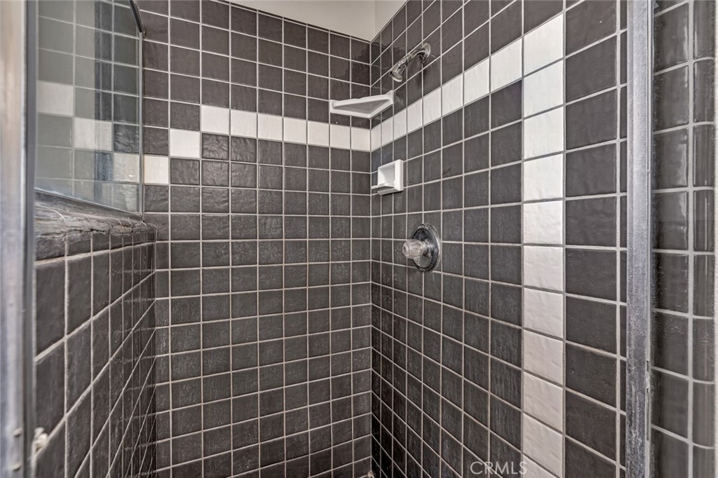 1241 G St, Livingston, CA 95334