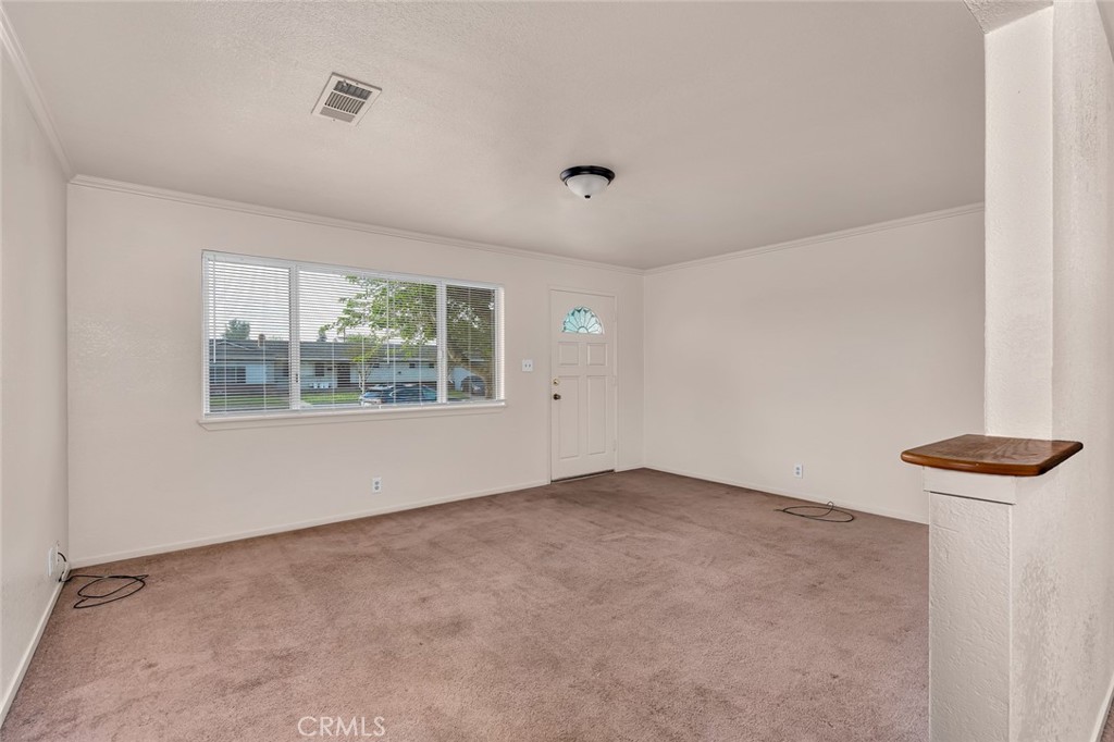 1241 G St, Livingston, CA 95334