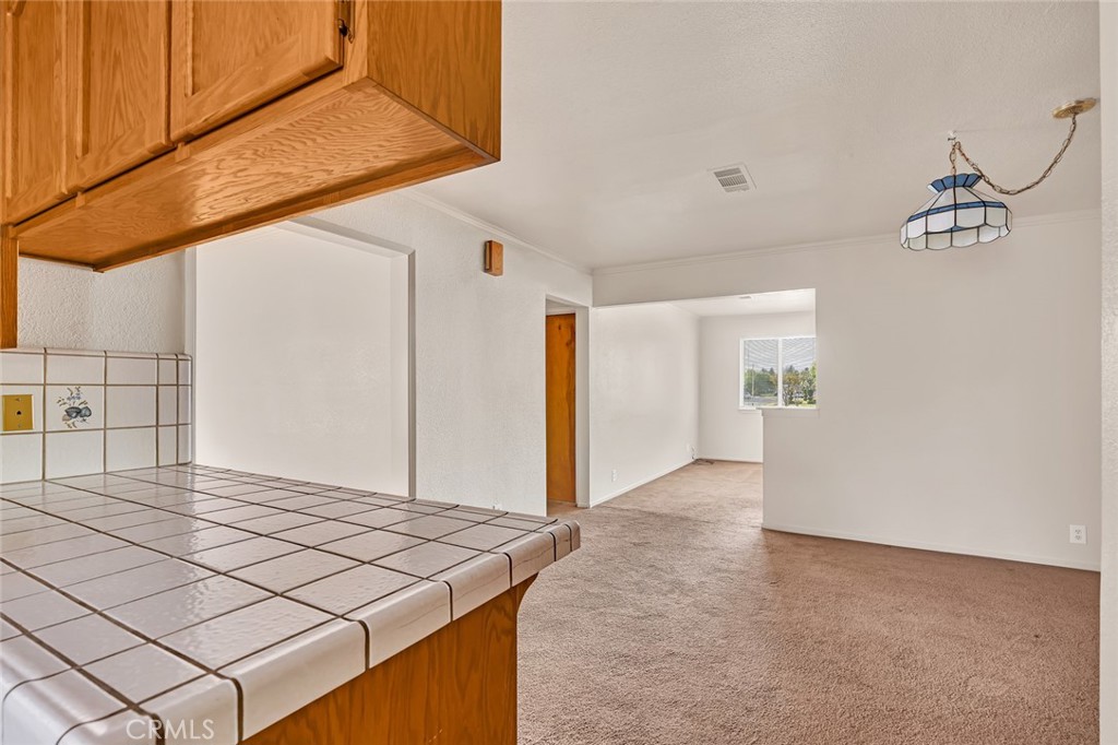 1241 G St, Livingston, CA 95334