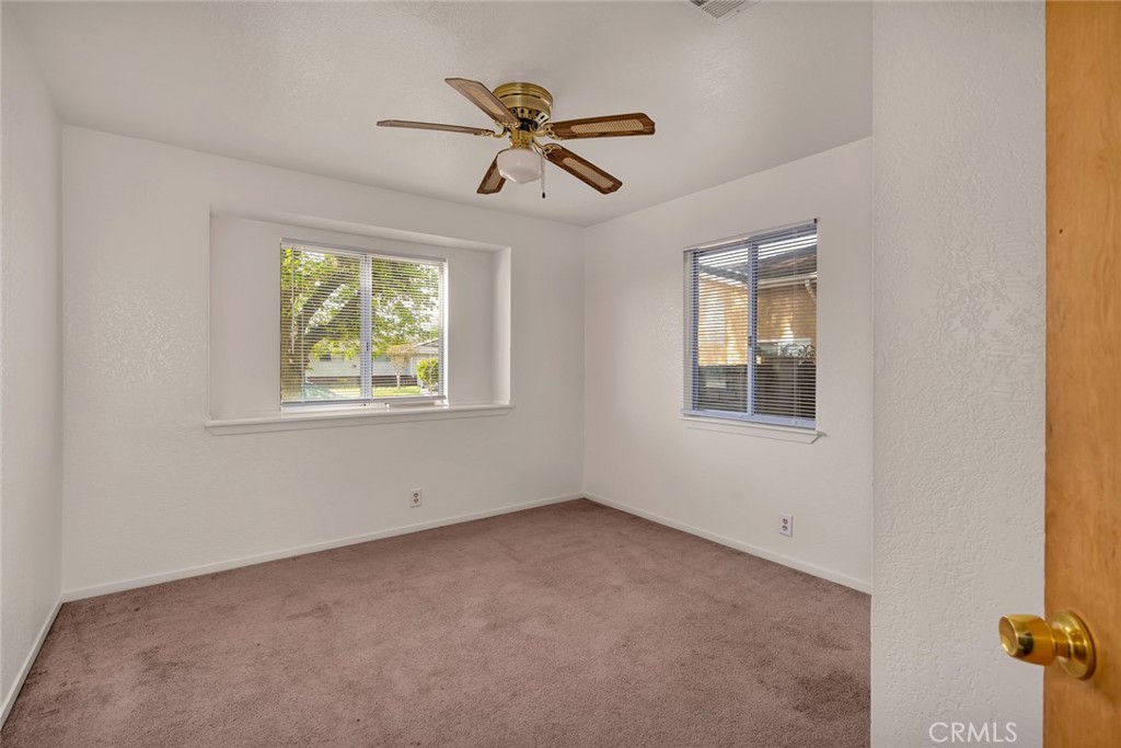 1241 G St, Livingston, CA 95334