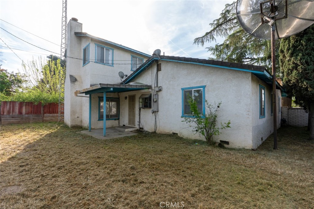 1241 G St, Livingston, CA 95334