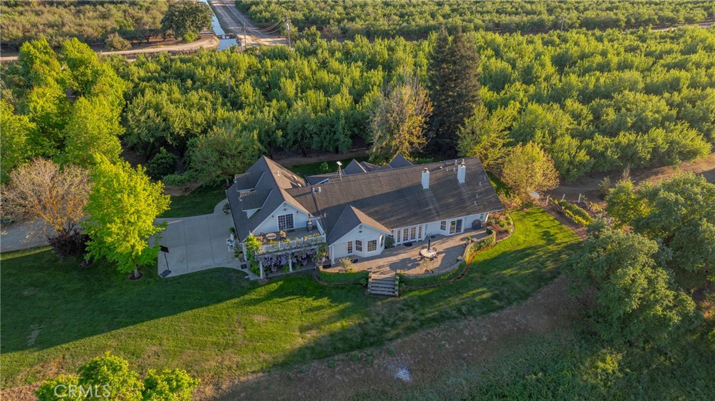 11126 Livingston Cressey Rd, Livingston, CA 95334