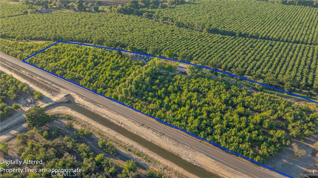 11126 Livingston Cressey Rd, Livingston, CA 95334