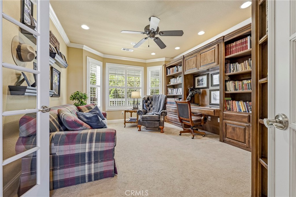 11126 Livingston Cressey Rd, Livingston, CA 95334