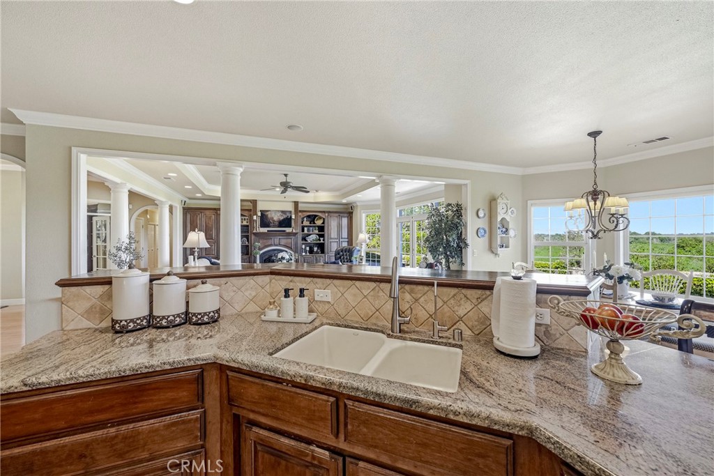 11126 Livingston Cressey Rd, Livingston, CA 95334