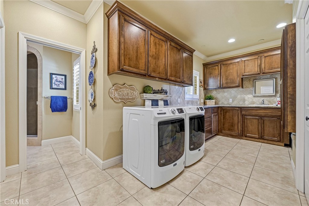 11126 Livingston Cressey Rd, Livingston, CA 95334