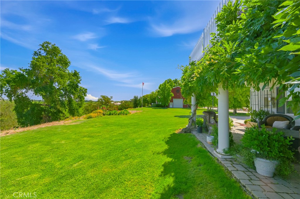 11126 Livingston Cressey Rd, Livingston, CA 95334