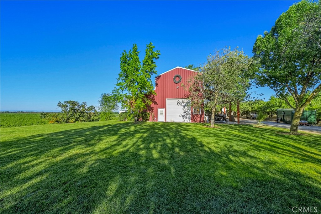 11126 Livingston Cressey Rd, Livingston, CA 95334