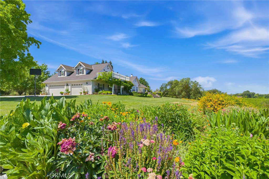 11126 Livingston Cressey Rd, Livingston, CA 95334