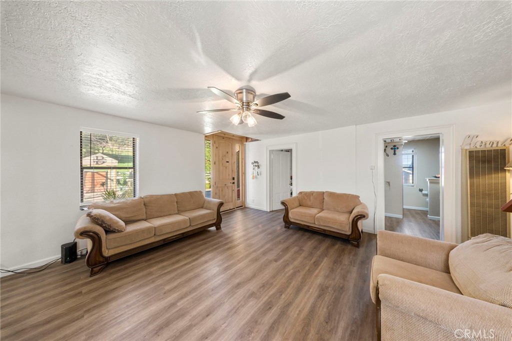 16561 Jacksonville, Jamestown, CA 95327