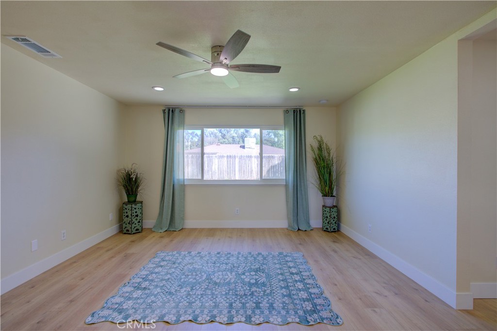 1673 Sacramento, Merced, CA 95348