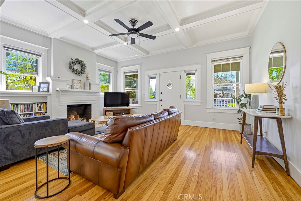 303 W 21st, Merced, CA 95340