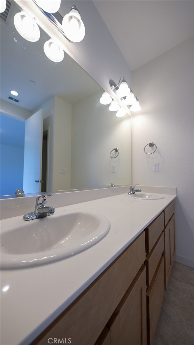 104 Squaw Valley Dr., Merced, CA 95341