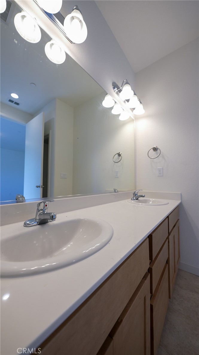 104 Squaw Valley Dr., Merced, CA 95341