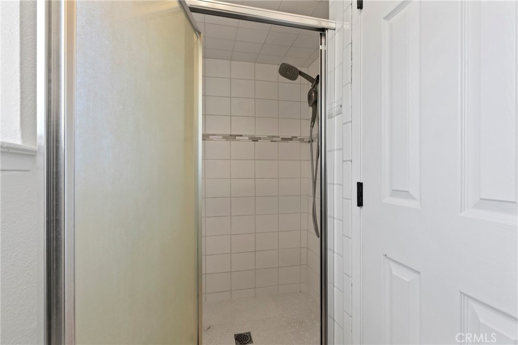 1975 E Alexander, Merced, CA 95340