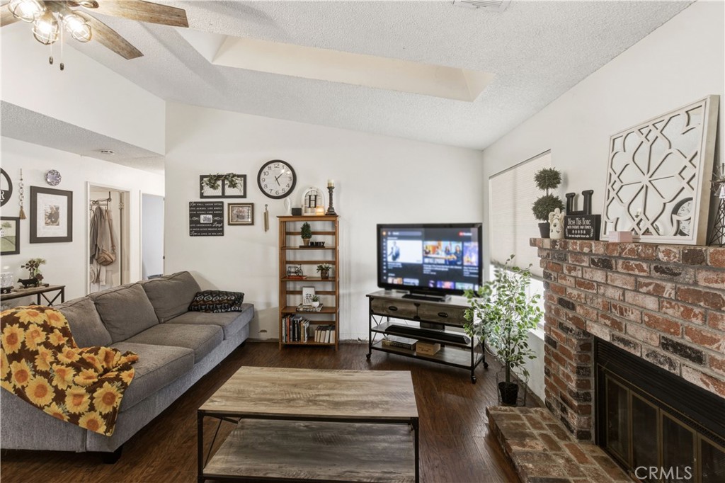 1418 Nut Tree, Livingston, CA 95334