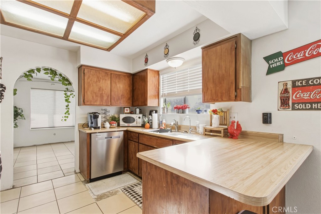1418 Nut Tree, Livingston, CA 95334