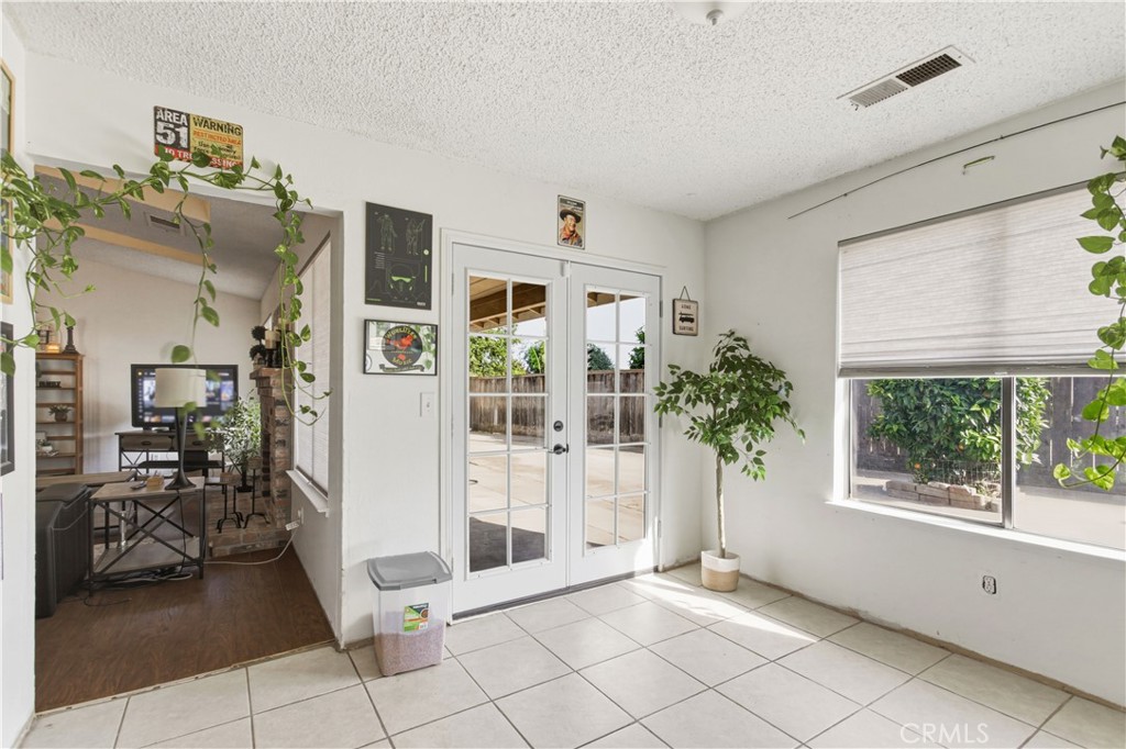 1418 Nut Tree, Livingston, CA 95334