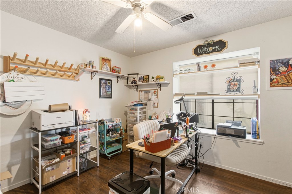 1418 Nut Tree, Livingston, CA 95334