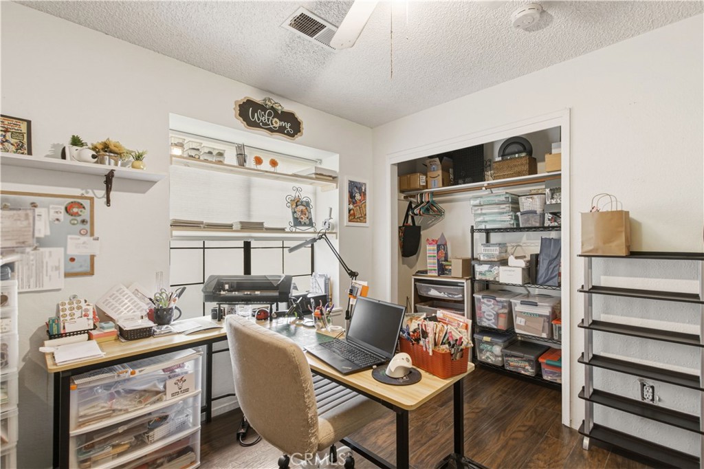 1418 Nut Tree, Livingston, CA 95334