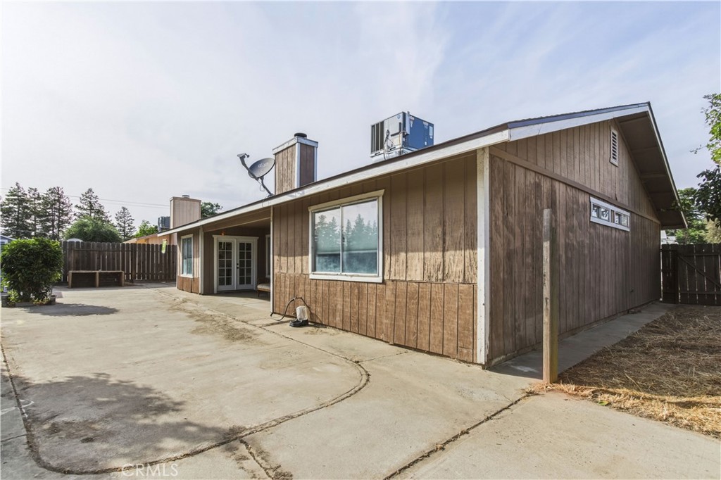 1418 Nut Tree, Livingston, CA 95334
