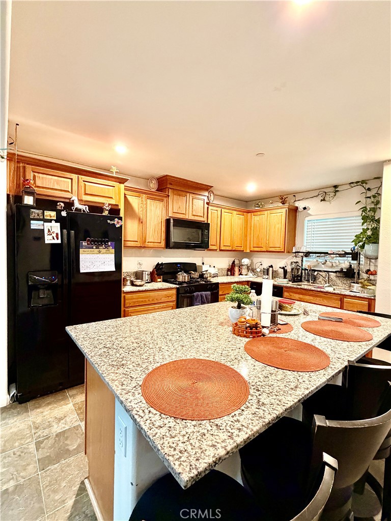 156 Harp Ct, Merced, CA 95341