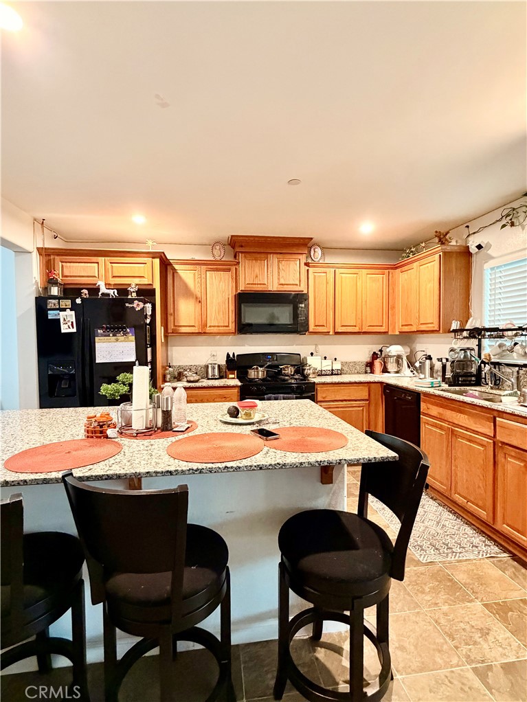 156 Harp Ct, Merced, CA 95341