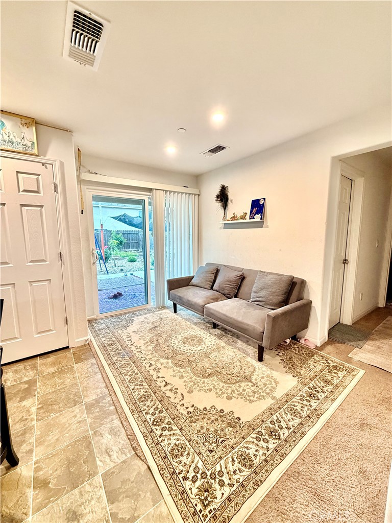 156 Harp Ct, Merced, CA 95341