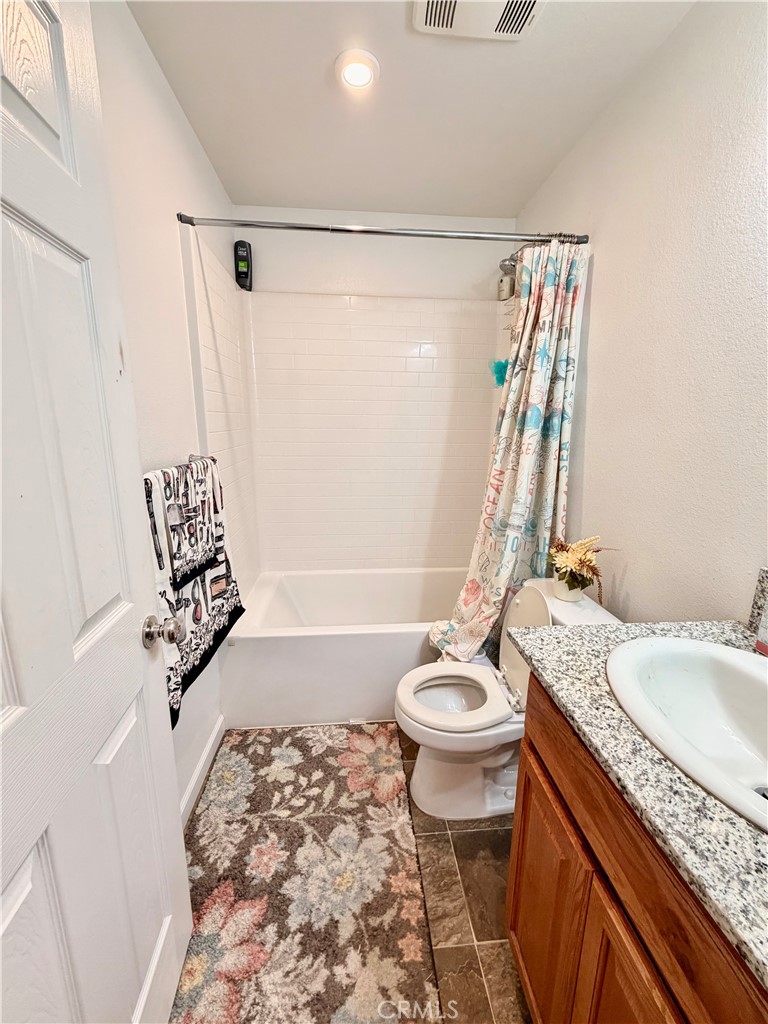 156 Harp Ct, Merced, CA 95341