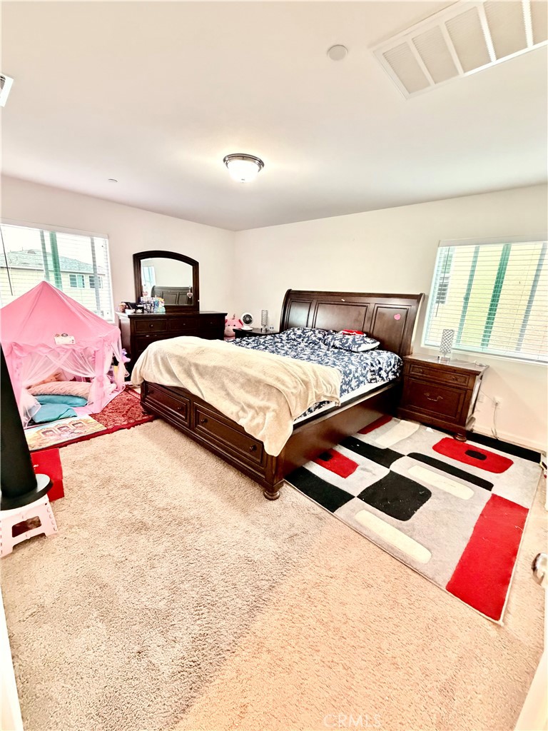 156 Harp Ct, Merced, CA 95341