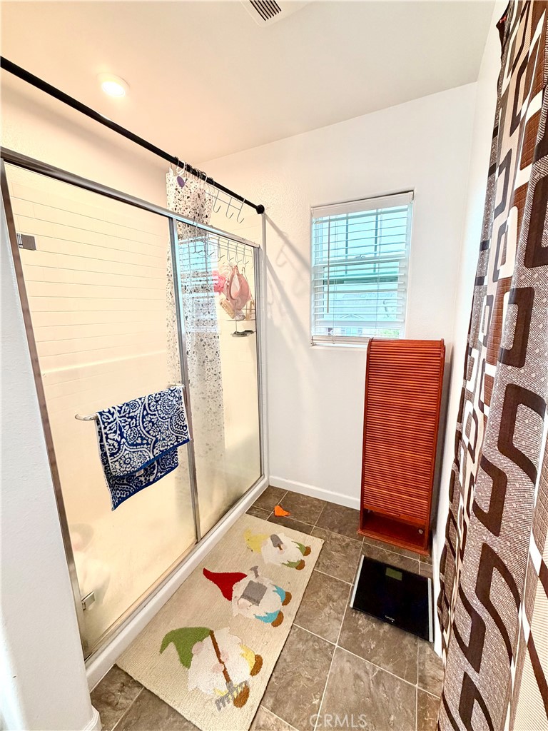 156 Harp Ct, Merced, CA 95341