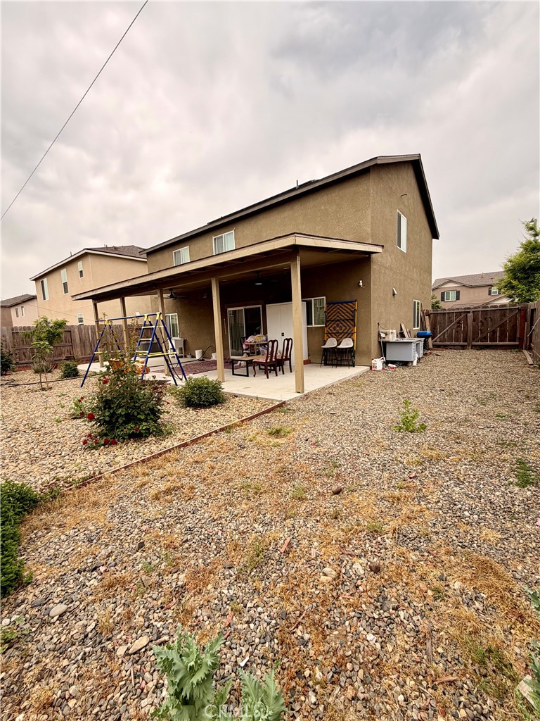 156 Harp Ct, Merced, CA 95341