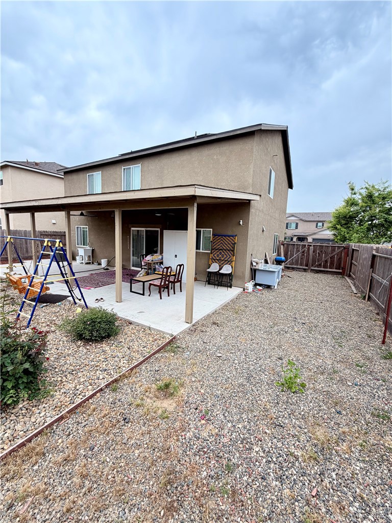 156 Harp Ct, Merced, CA 95341