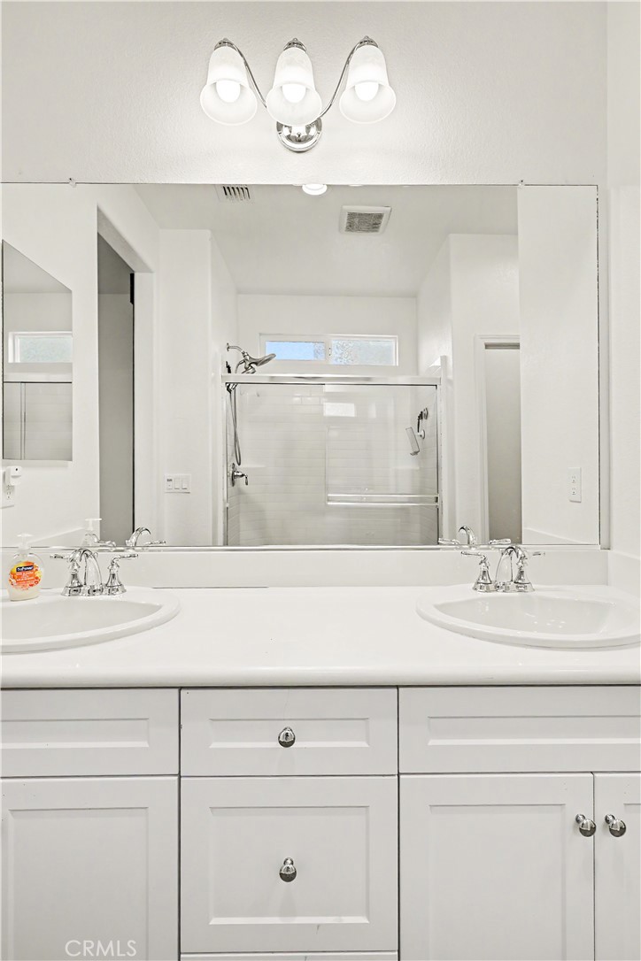 494 Lily, Merced, CA 95341