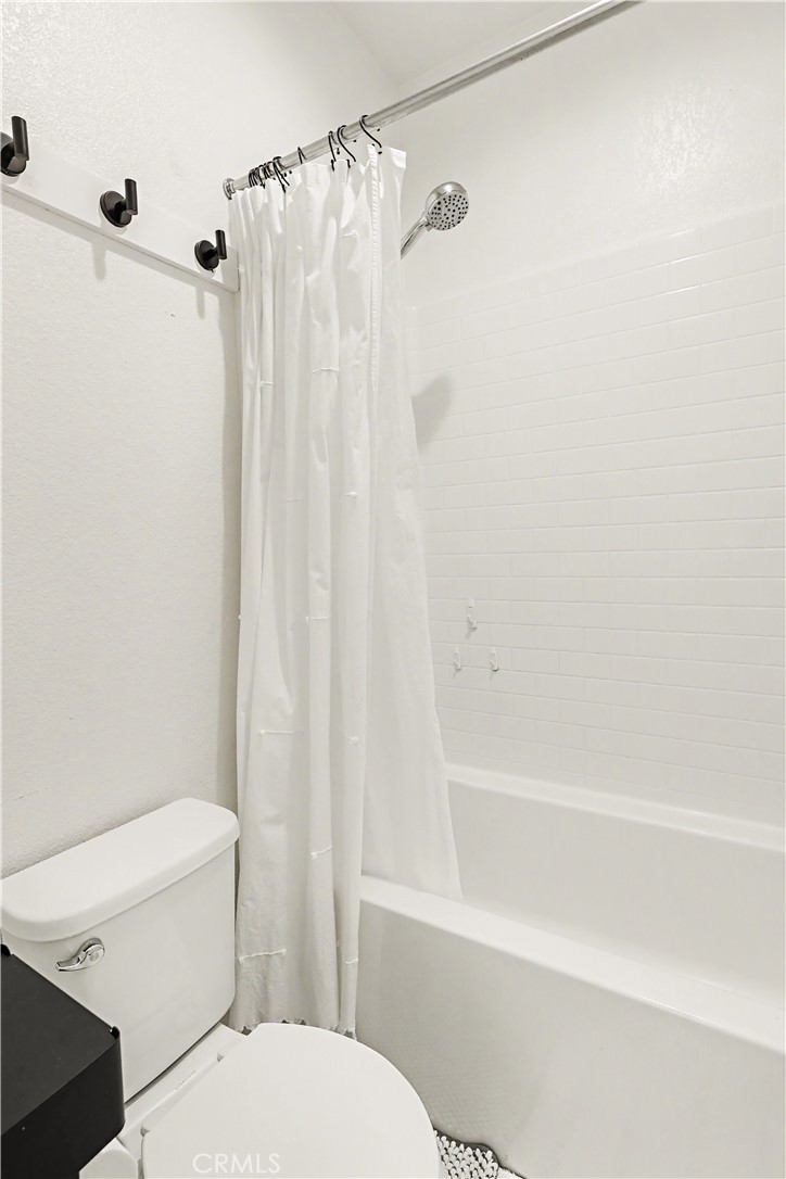 494 Lily, Merced, CA 95341