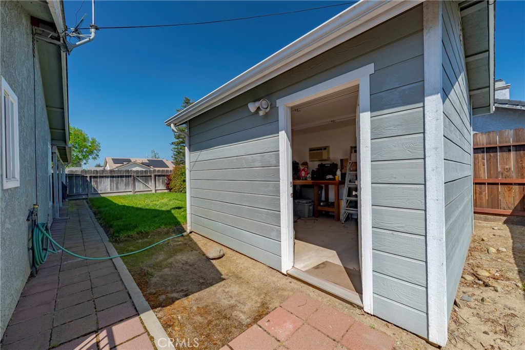 197 Madrona Dr, Atwater, CA 95301