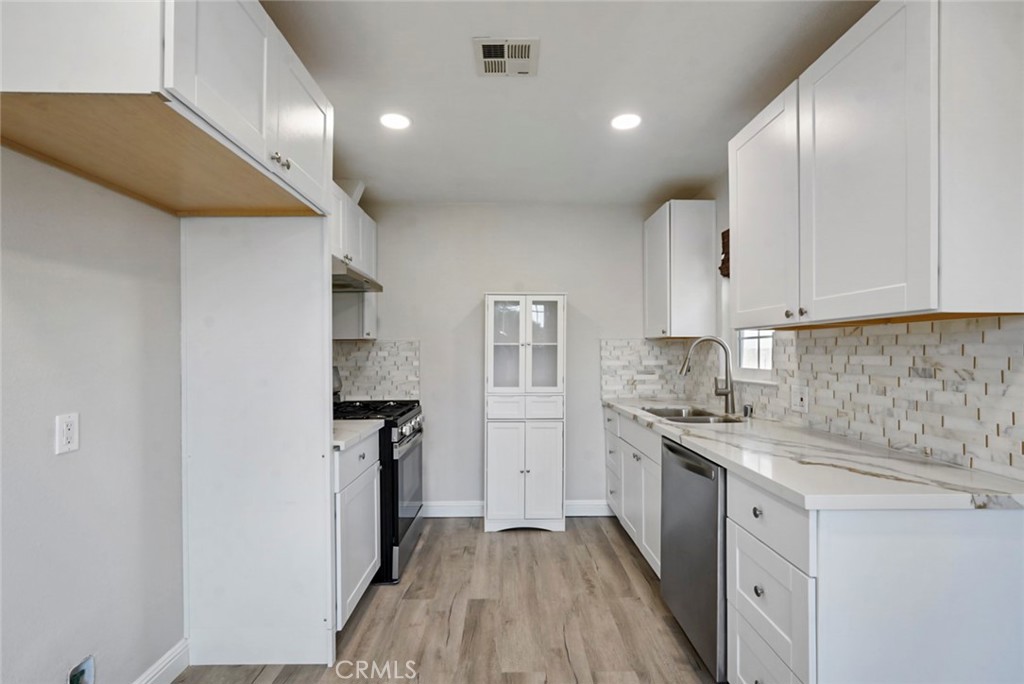 341 2nd St, Livingston, CA 95334