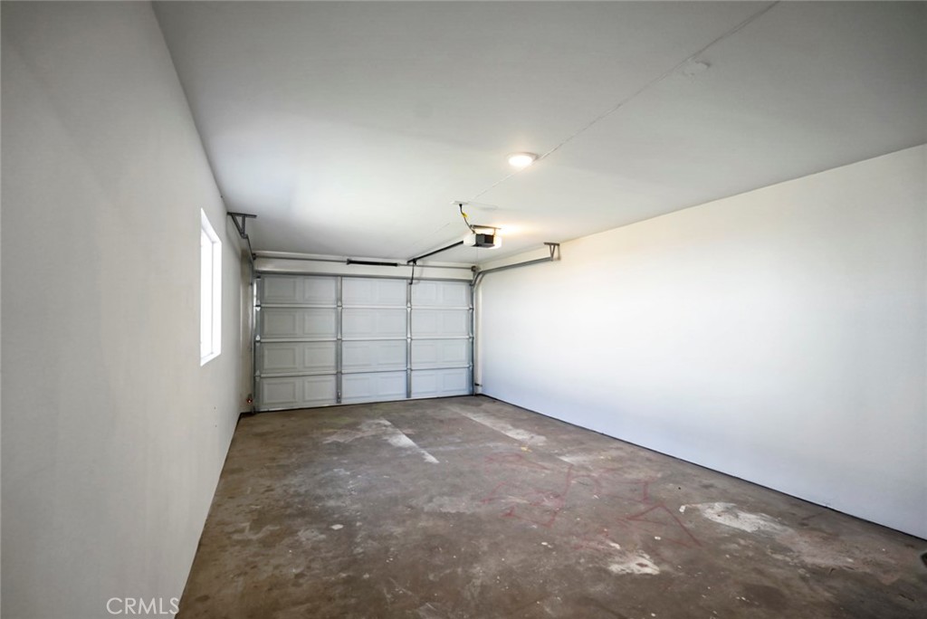 341 2nd St, Livingston, CA 95334