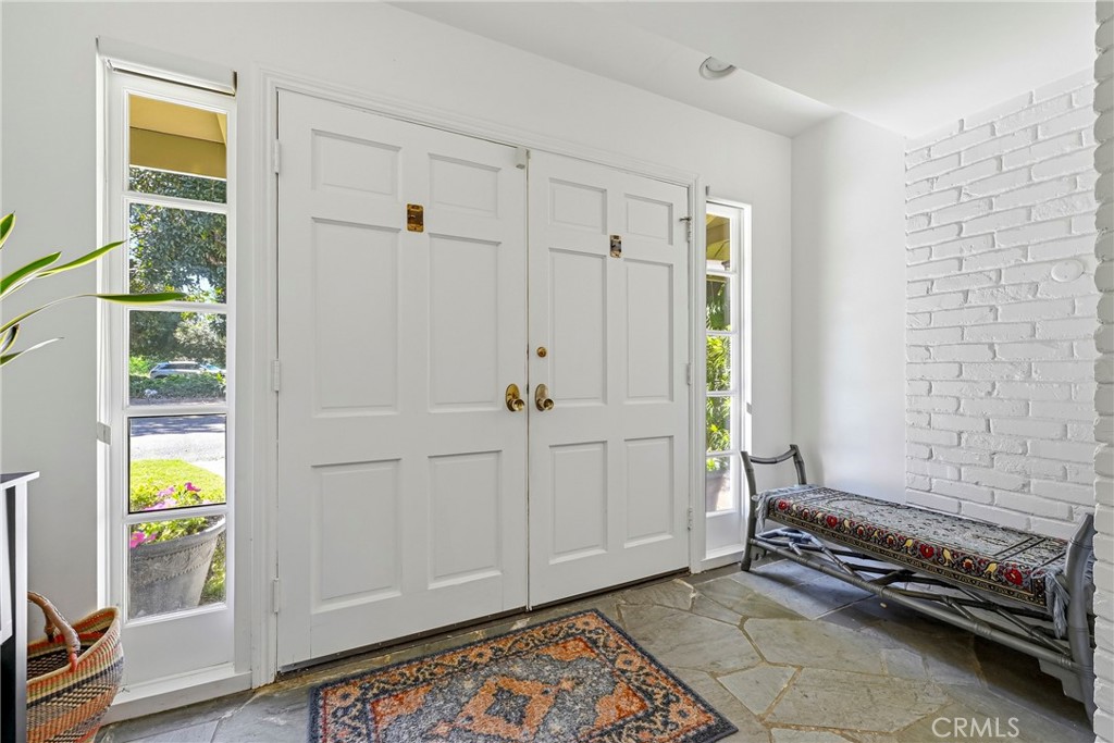 1035 E North Bear Creek Dr, Merced, CA 95340