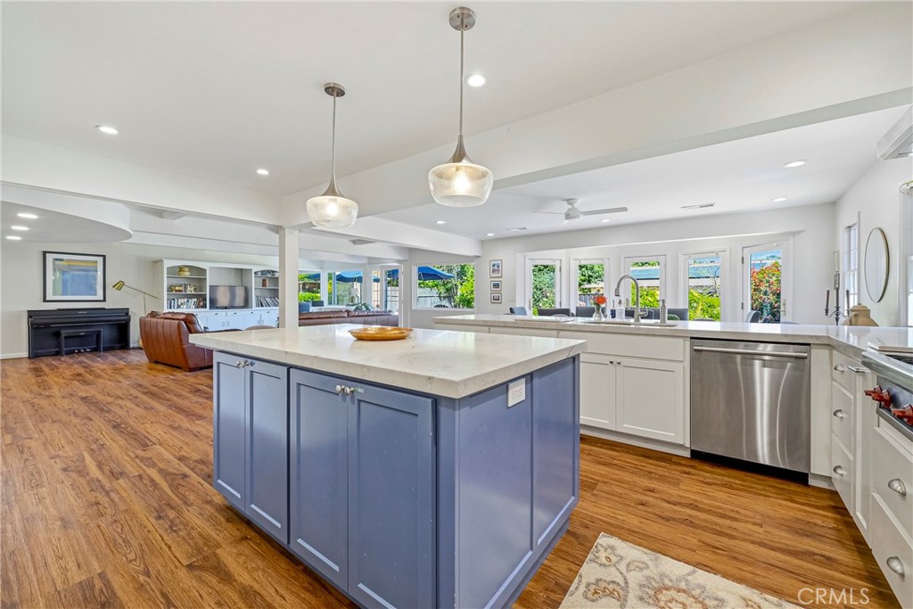 1035 E North Bear Creek Dr, Merced, CA 95340