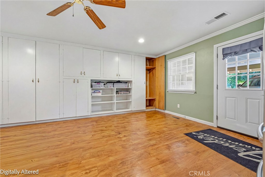 1035 E North Bear Creek Dr, Merced, CA 95340