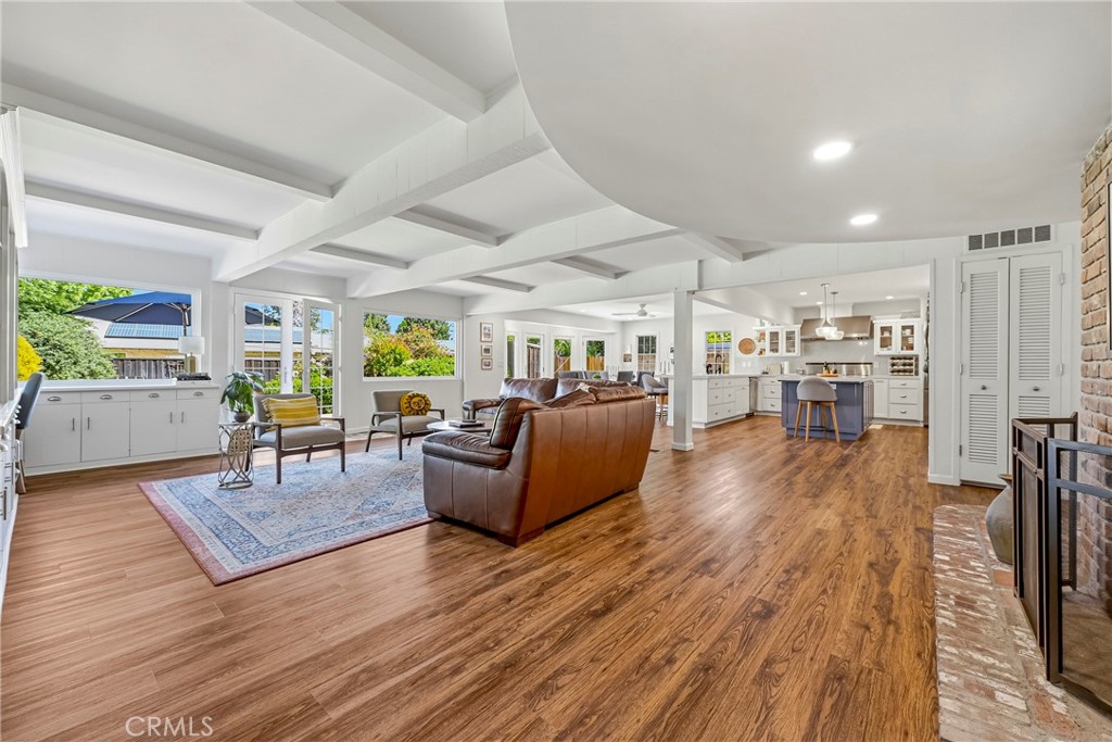 1035 E North Bear Creek Dr, Merced, CA 95340